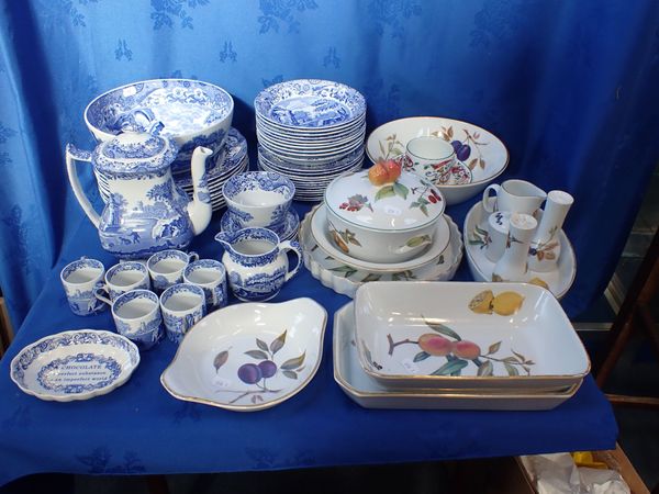 A COLLECTION OF SPODE ITALIAN WARE
