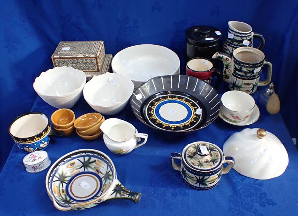 A COLLECTION OF POTTERY AND OTHER ITEMS