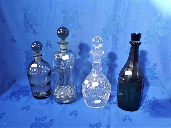 A GLUG GLUG TYPE DECANTER