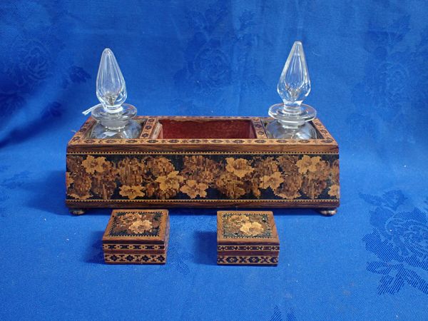 A 19TH CENTURY TUNBRIDGE WARE DESK STAND WITH TWO INKWELLS