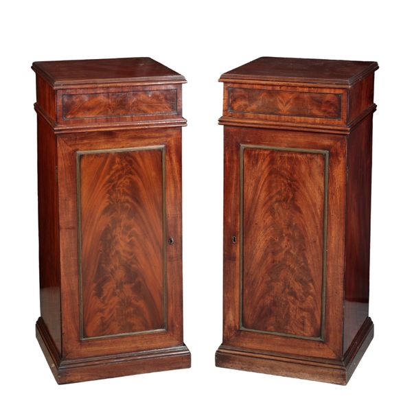 A PAIR OF LATE GEORGE III MAHOGANY DINING ROOM PEDESTALS,