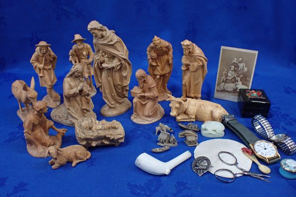 A GROUP OF EUROPEAN CARVED WOOD CRIB FIGURES