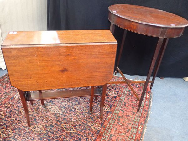 AN EDWARDIAN SUTHERLAND STYLE OCCASIONAL TABLE