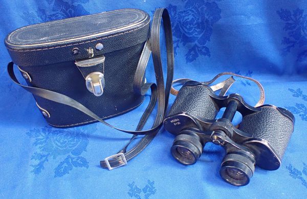 A PAIR OF WERRA (CARL ZEISS) BINOCULARS