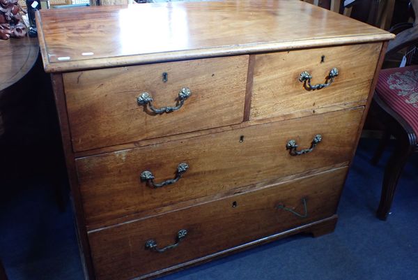 A 19TH CENTURY MAHOGANY CHEST OF DRAWERS