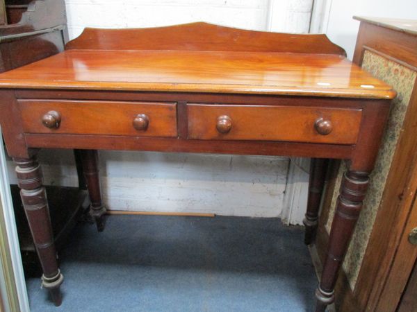 A VICTORIAN MAHOGANY SIDE TABLE