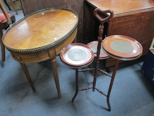 A REPRODUCTION OVAL TABLE