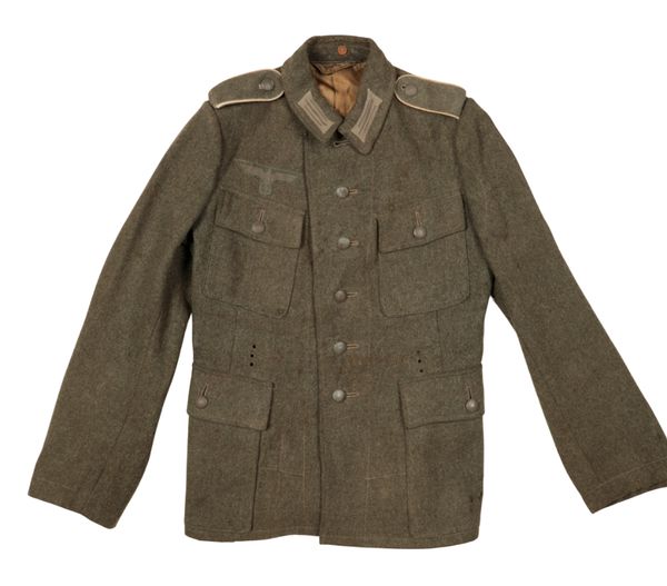 A WWII GERMAN ARMY OFFICERS TUNIC