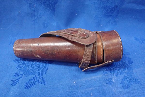 AN EDWARDIAN SILVER TOPPED HUNTING FLASK