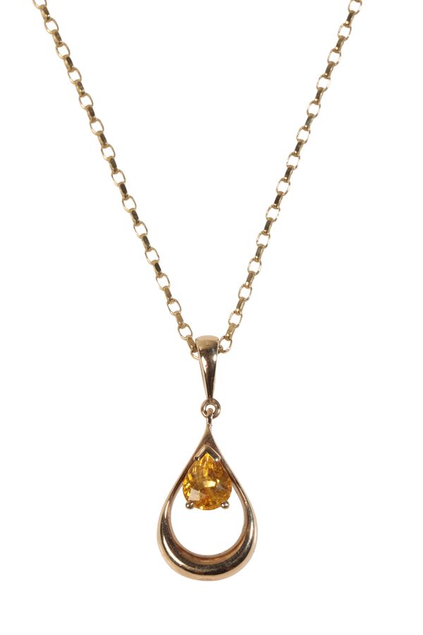 A YELLOW SAPPHIRE PENDANT NECKLACE