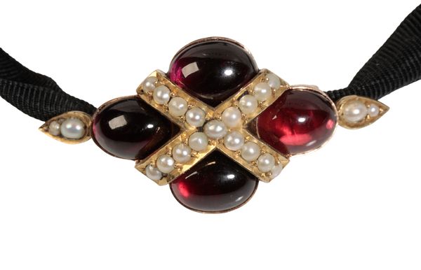 A VICTORIAN CABOCHON GARNET AND SEED PEARL CHOKER