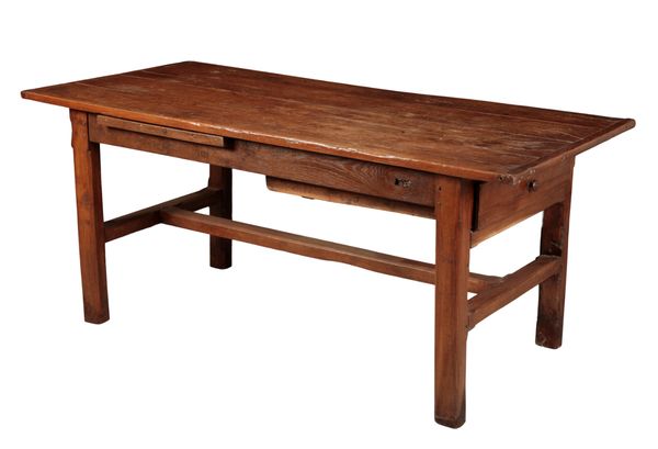 A PROVINCIAL FRENCH FRUITWOOD DINING TABLE