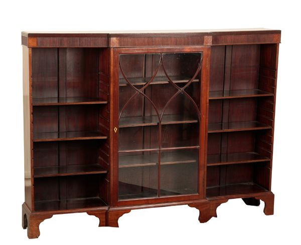 A 1920'S MAHOGANY BOOKCASE