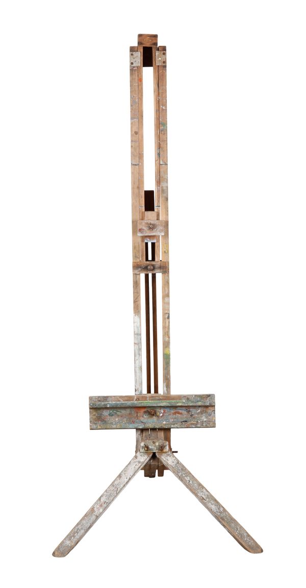 AN EARLY 20TH CENTURY ARTIST'S BEECHWOOD ADJUSTABLE EASEL