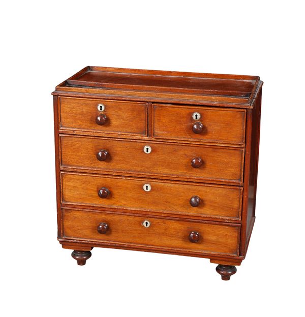 A REGENCY MAHOGANY APOTHECARY'S CHEST