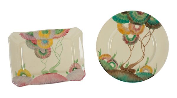 A CLARICE CLIFF VISCARA PLATE