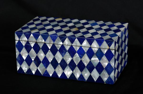 A LAPIS LAZULI AND MOTHER OF PEARL BOX OF VICTORIAN STYLE