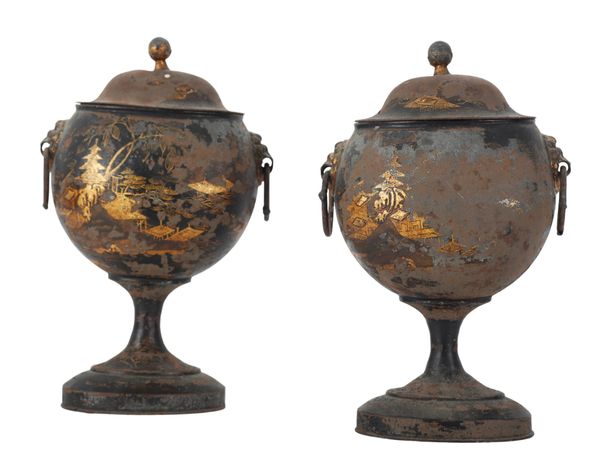 A PAIR OF EARLY 19TH CENTURY TOLEWARE TWO HANDLED URNS AND COVERS OF CHINOISERIE DESIGN