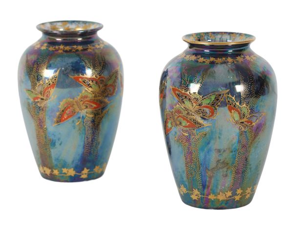 A PAIR OF 1930S FIELDINGS 'CROWN DEVON LUSTRINE' VASES