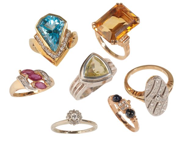 A COLLECTION OF GEM-SET RINGS