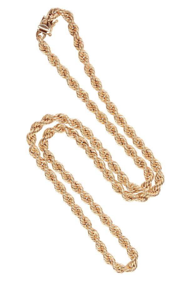 A GOLD TWISTED ROPE CHAIN