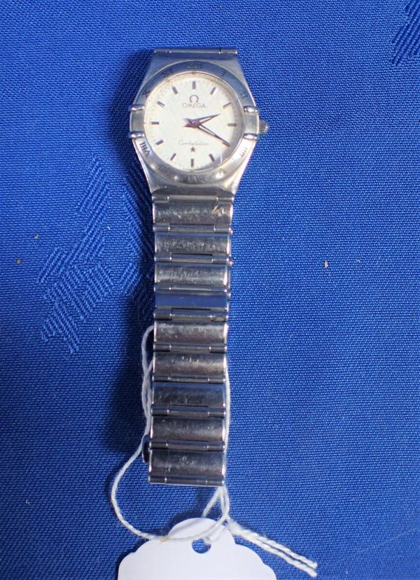 AN OMEGA CONSTELLATION LADIES' WRISTWATCH