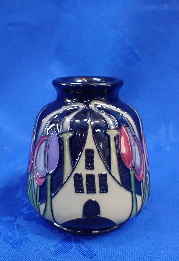 A SMALL MODERN MOORCROFT VASE