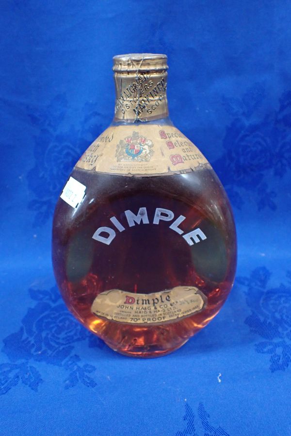 A DIMPLE OLD BLENDED SCOTCH WHISKY