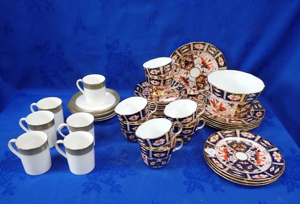 A ROYAL CROWN DERBY PART TEA SERVICE