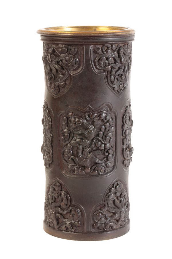 A CHINESE BRONZE CYLINDRICAL HAT STAND