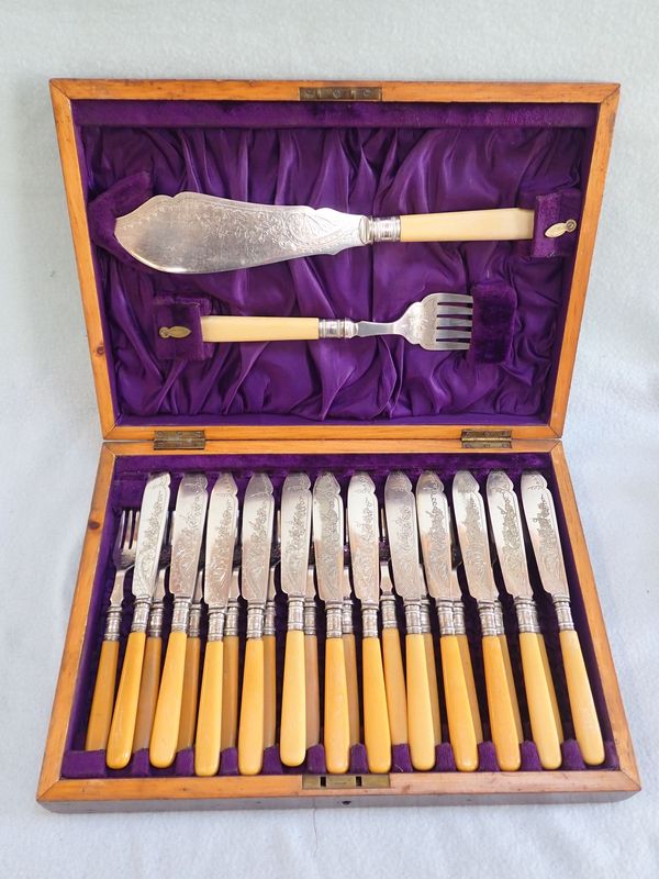 A BOXED FISH SET FOR TWELVE