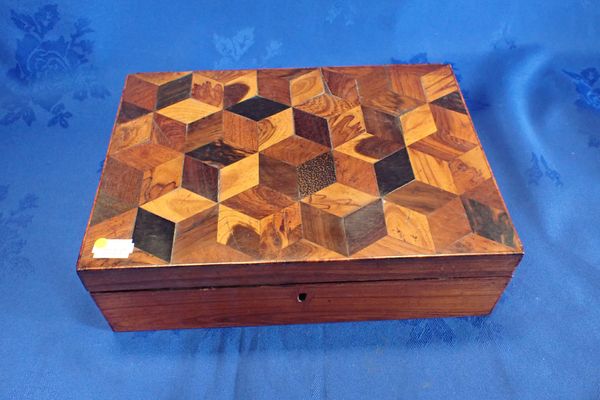 A 19TH CENTURY SPECIMEN PARQUETRY TOPPED BOX