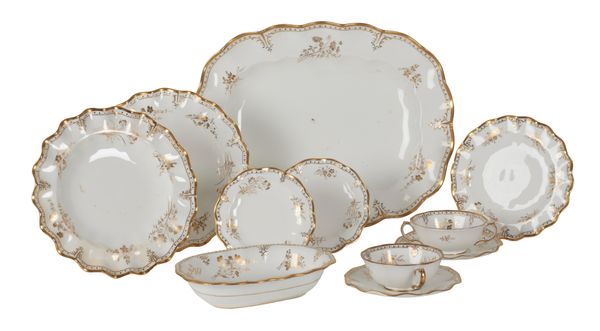 A ROYAL CROWN DERBY 'ROYAL ST JAMES' PART DINNER SERVICE