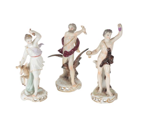 THREE 19TH CENTURY SAMSON PORCELAIN FIGURES INCLUDING DIANA THE HUNTRESS