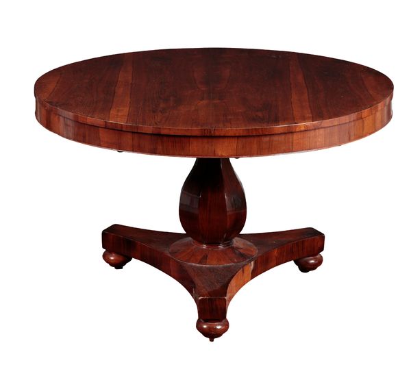 AN EARLY VICTORIAN ROSEWOOD CIRCULAR BREAKFAST TABLE
