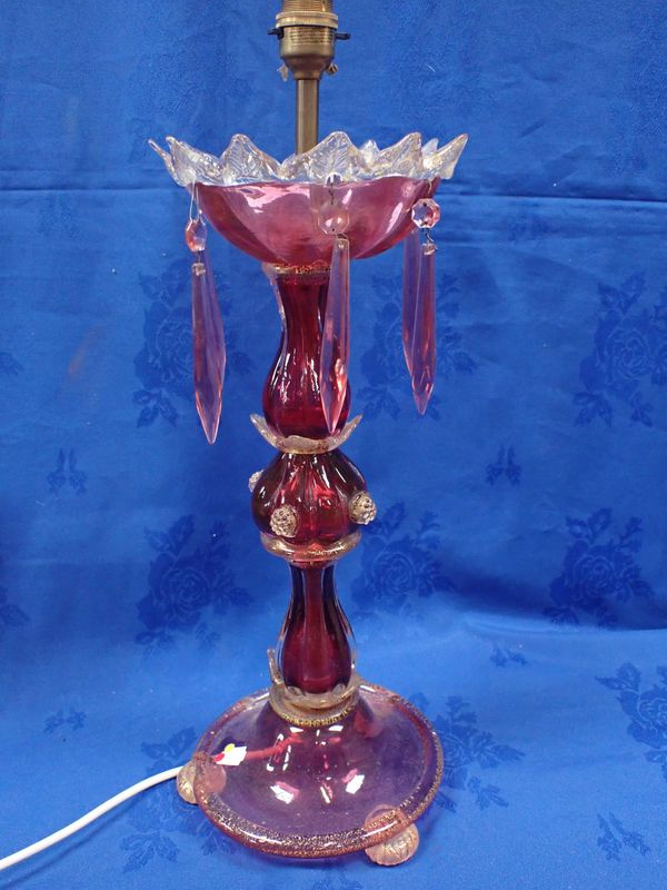 A VENETIAN GLASS TABLE LAMP