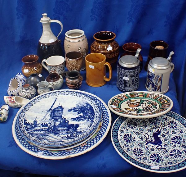 A COLLECTION OF POTTERY