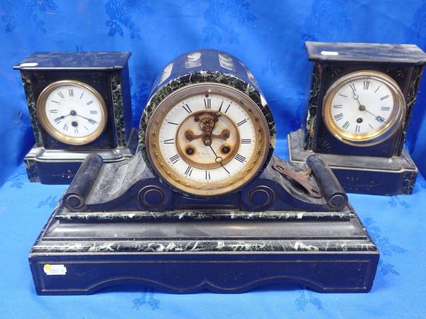 A VICTORIAN SLATE MANTEL CLOCK, OF DRUM FORM