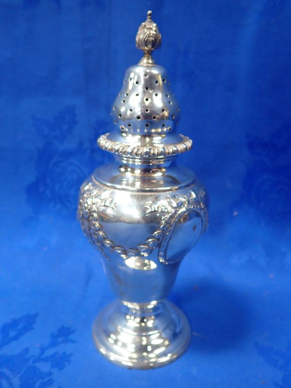 AN EDWARDIAN SILVER SUGAR CASTER