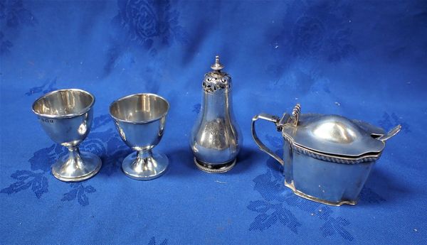 A VICTORIAN SILVER PEPPER POT