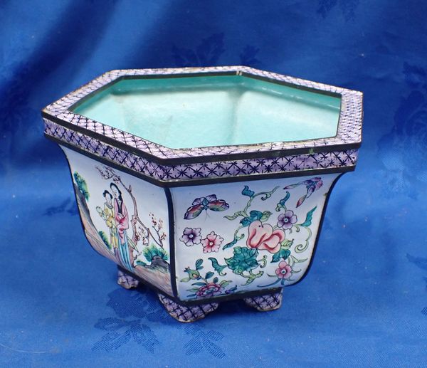 A CHINESE CANTON ENAMEL JARDINIERE