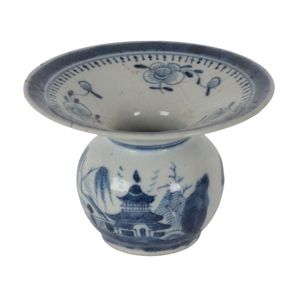 A CHINESE BLUE AND WHITE SPITTOON