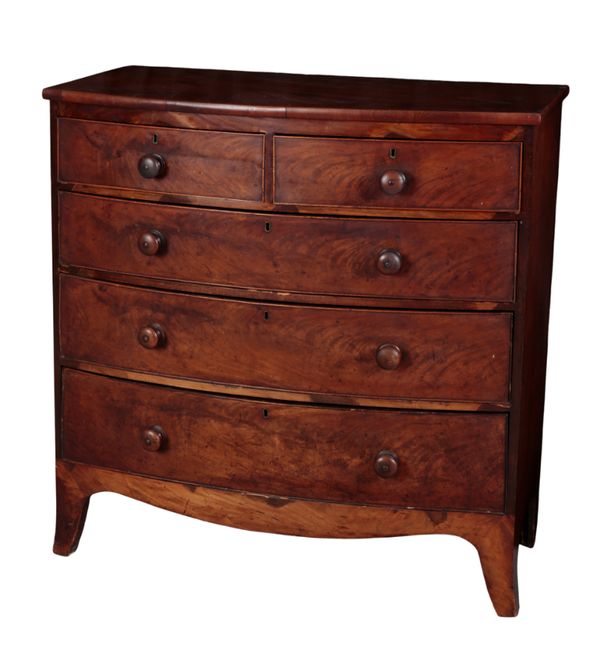 A VICTORIAN MAHOGANY BOWFRONT CHEST OF DRAWERS