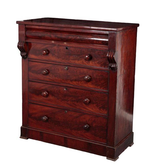 A VICTORIAN MAHOGANY CHEST OF DRAWERS