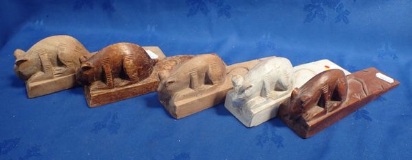 FIVE OAK MOUSE DOOR STOPS