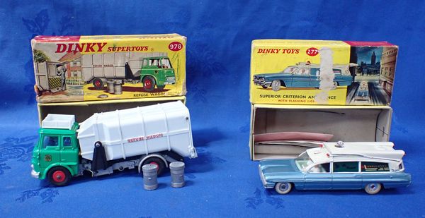 A DINKY SUPERTOYS NO.978 REFUSE WAGON