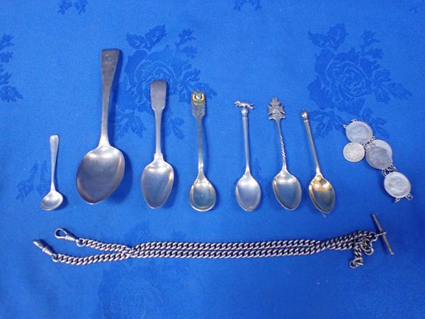 A COLLECTION OF SMALL SILVER, SPOONS, A WATCH CHAIN