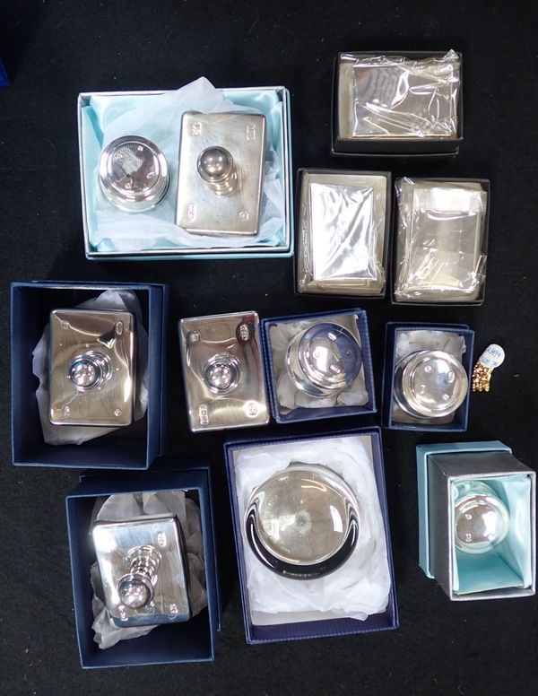 A COLLECTION OF MODERN SMALL SILVER