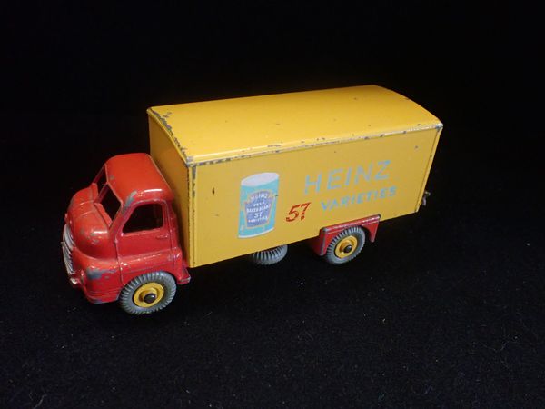 A DINKY SUPERTOYS BIG BEDFORD LORRY