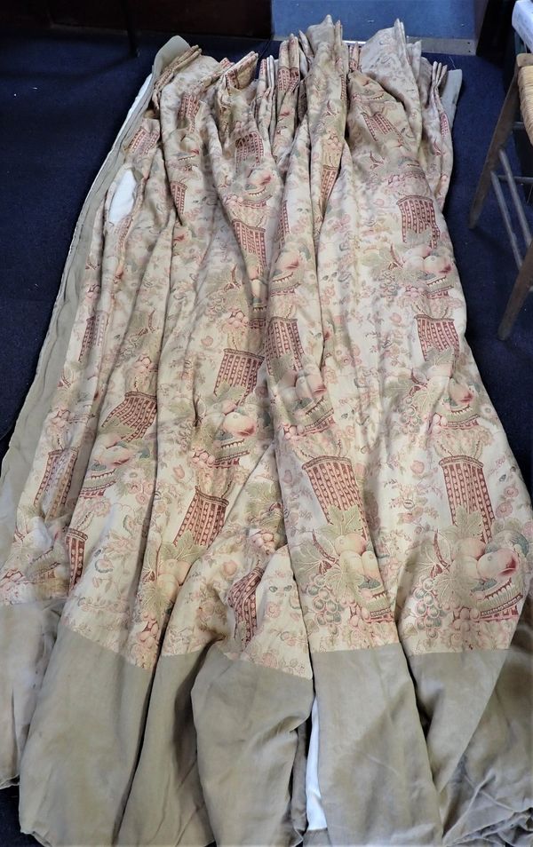 A PAIR OF GEOFFREY BENNISON LINEN CURTAINS